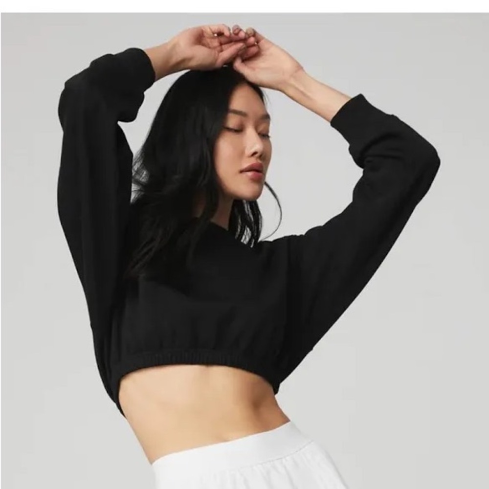 Brand New Alo Black Cropped Sweatshirt. Size XS with Tags